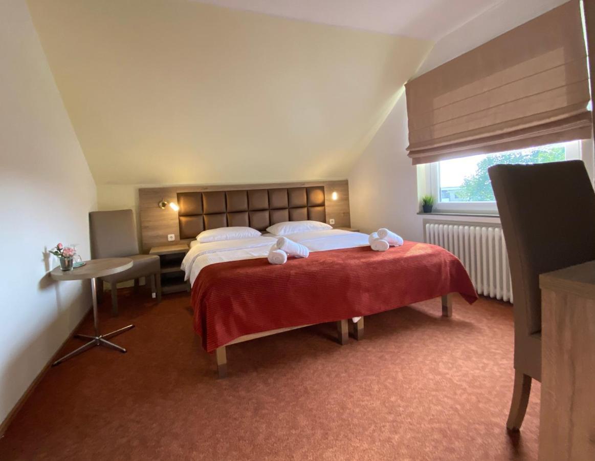 Strand Hotel Nordsee, Hotel Deichlaeufer Tossens Luaran gambar