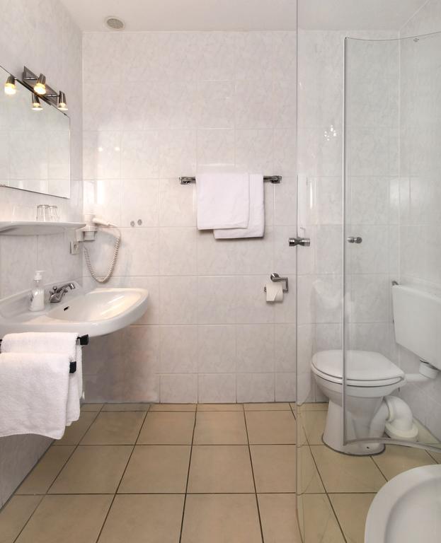 Strand Hotel Nordsee, Hotel Deichlaeufer Tossens Luaran gambar