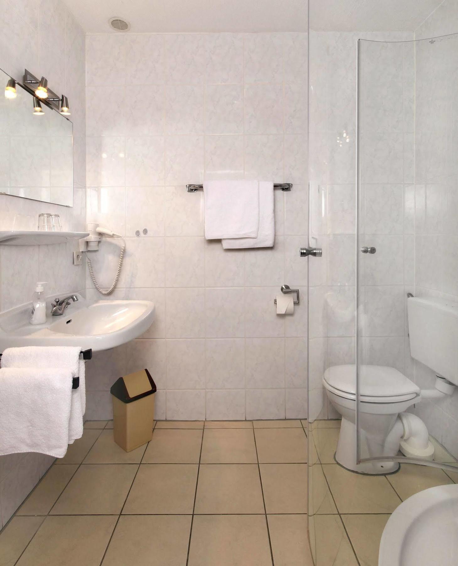 Strand Hotel Nordsee, Hotel Deichlaeufer Tossens Luaran gambar